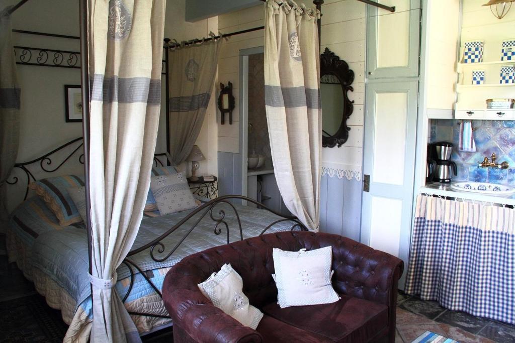 ホテル Domaine De L'Escuderia パランティ・アン・ボルヌ 部屋 写真