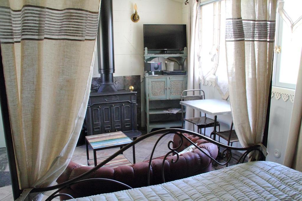 ホテル Domaine De L'Escuderia パランティ・アン・ボルヌ 部屋 写真