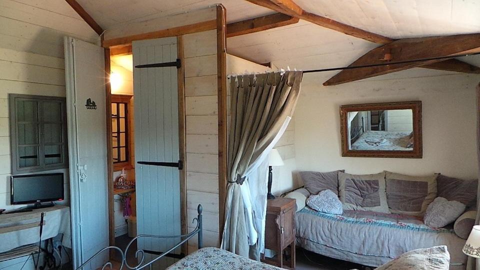 ホテル Domaine De L'Escuderia パランティ・アン・ボルヌ 部屋 写真
